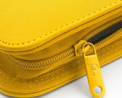 Collector's Series 9 Pocket Zip Trading Card Binder - YELLOW